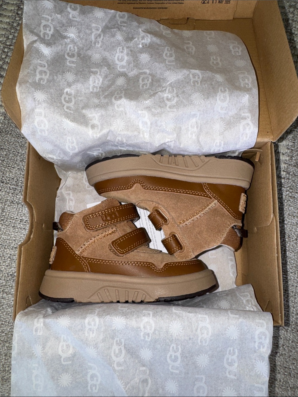 NWT UGG Kids’ Rennie Boot